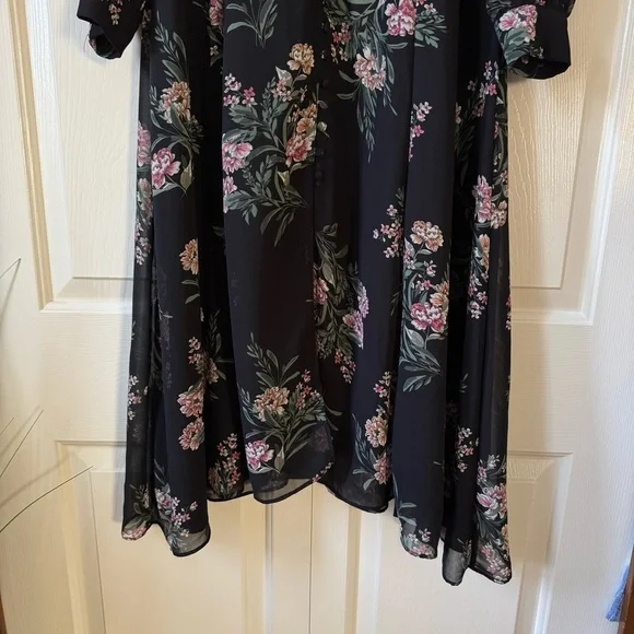 ASTR the label sheer floral v-neck button front long sleeve midi dress size M - Picture 6 of 15